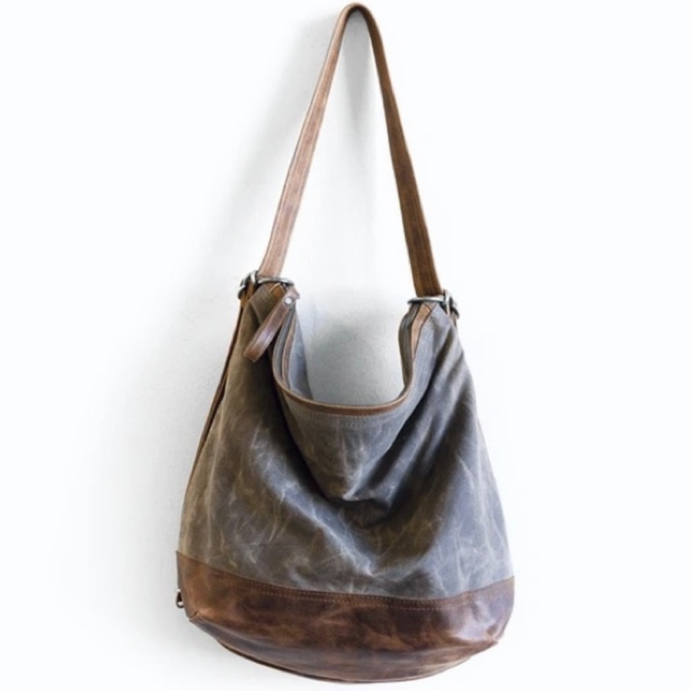 Rough and Tumble XL Hobo Pack